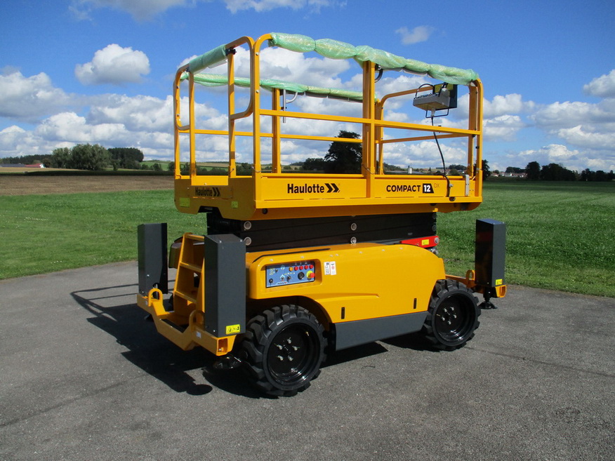 Haulotte-Compact-12DX_04